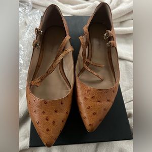Banana Republic women’s size 7.5 flats.